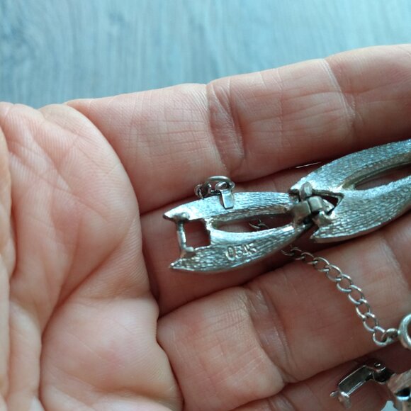 Vintage Bracelet marked 0543 Silver Tone Textured Large Link - Picture 6 of 9